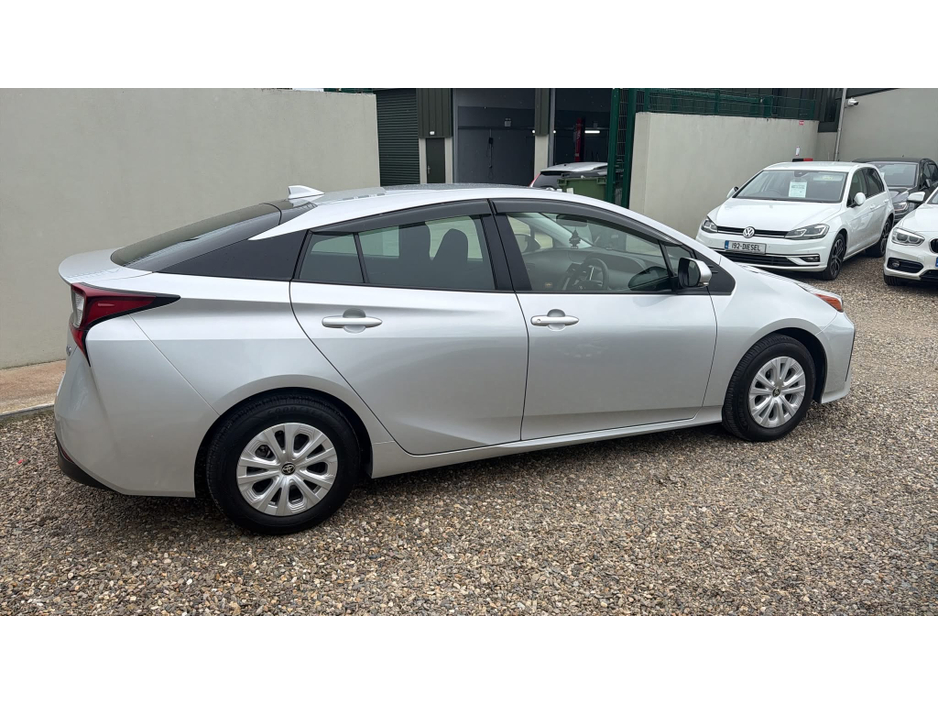 2021 Toyota Prius 1.8L Hybrid For Sale Images