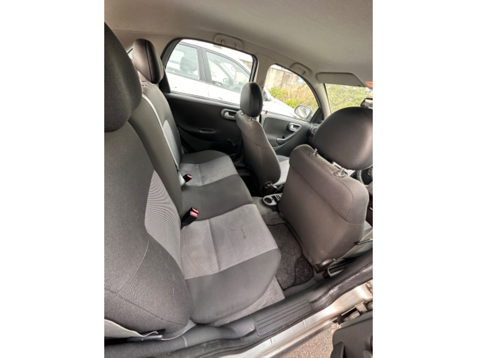 Opel Corsa CLUB 1.2I 16V 5DR — thumbnail 3