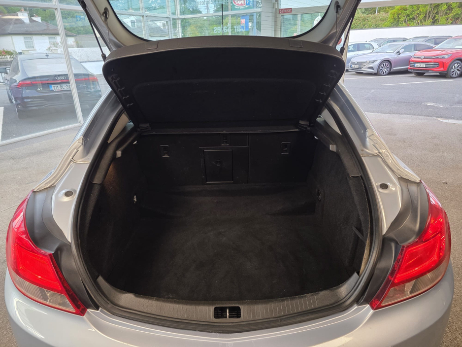 2013 Vauxhall Insignia 2L Diesel For Sale Images