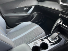 2021 Peugeot 2008 0L Electric For Sale Images