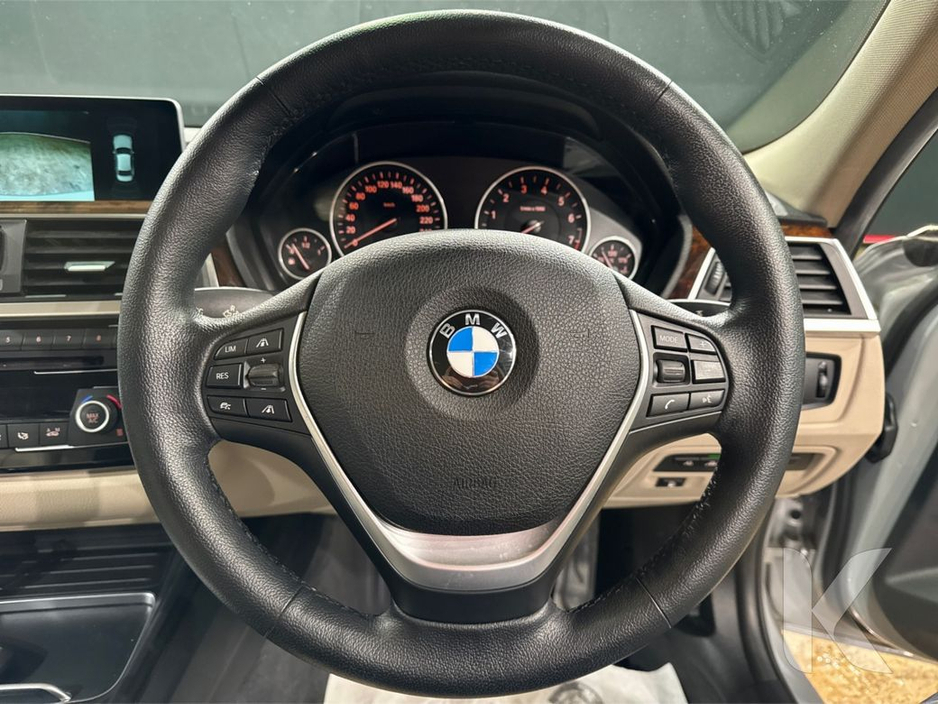 BMW 3 Series 2.0 HYBRID AUTOMATIC - E LUXURY PERFORMANCE - CREAM BEIGE LEATHER - FACTORY ALLOYS - REVERSE CAMERA/PARKING RADAR — thumbnail 25