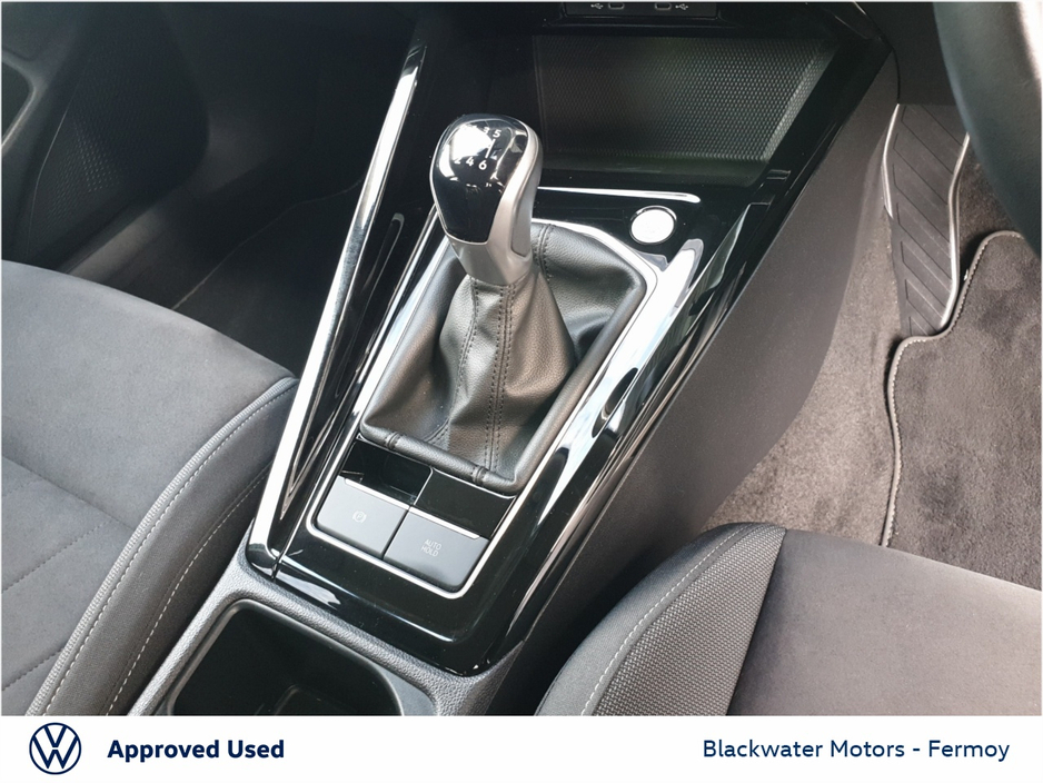 Volkswagen Golf 2.0TDI 115BHP STYLE WITH UPGRADED ALLOYS & REAR TINTED WINDOWS — thumbnail 22