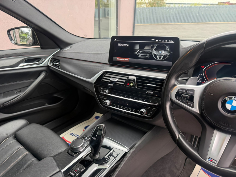 2023 BMW 5 Series 2L Diesel Hybrid For Sale Images