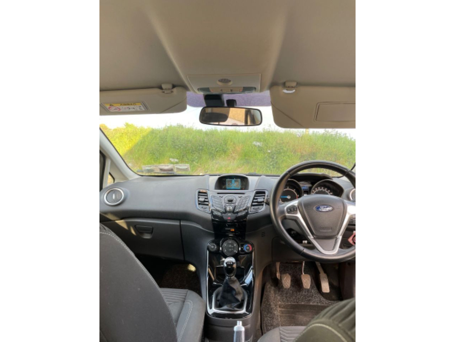 Ford Fiesta 1.5 Zetec Hatchback Diesel Manual (75bhp) — thumbnail 6