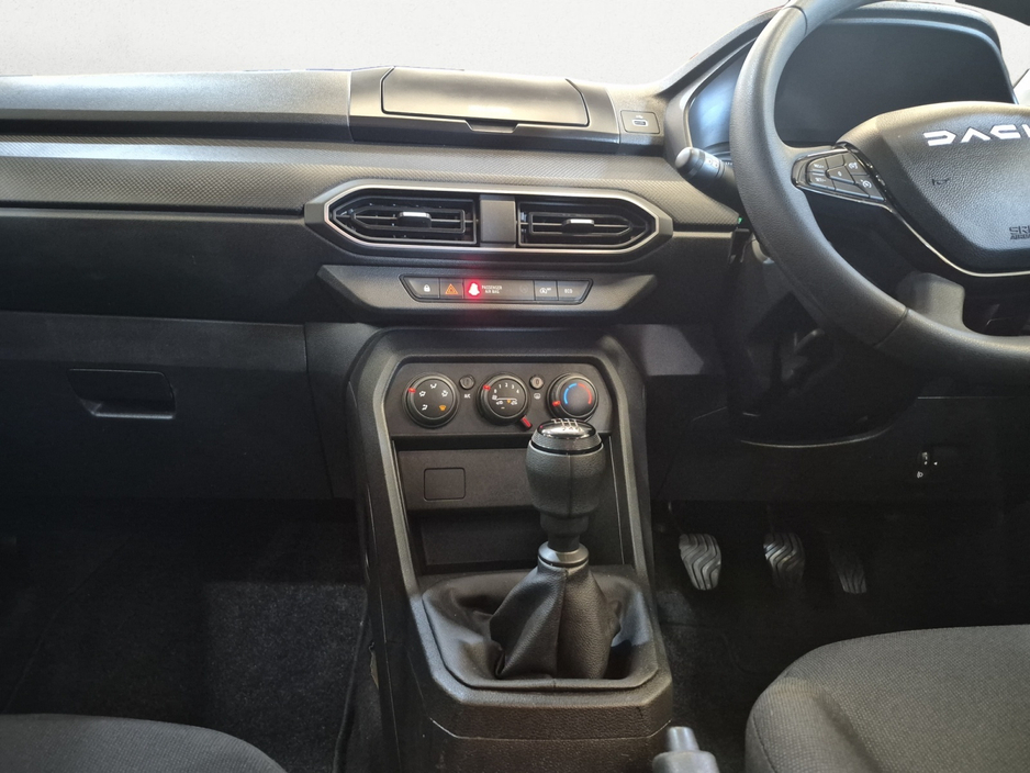 Dacia Jogger Essential TCE 110 1.0 Petrol — thumbnail 13