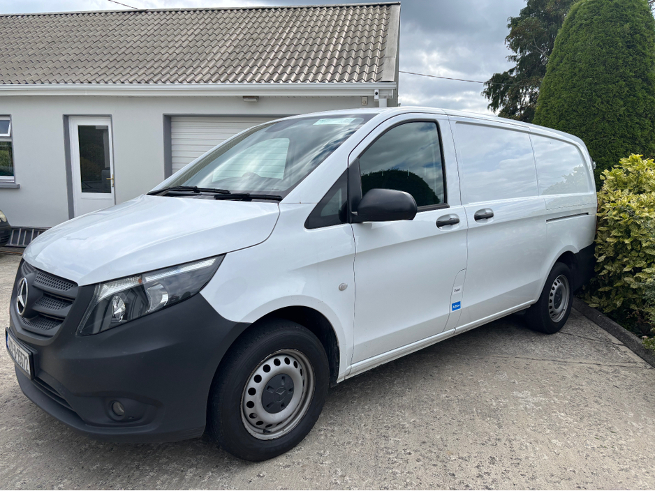 2022 Mercedes-Benz Vito 2.0L Diesel For Sale Images