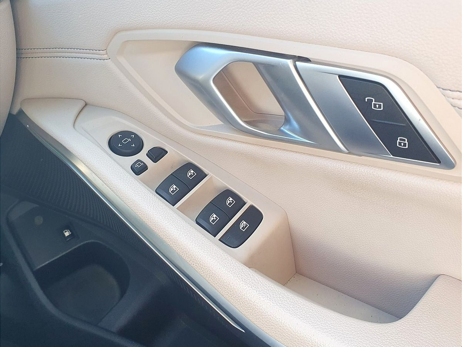 BMW 3 Series 330e M Sport Saloon — thumbnail 23