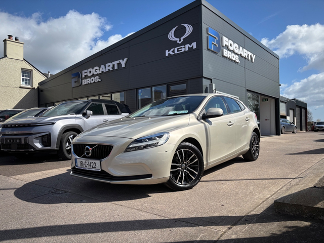 2018 VOLVO V40 D2 MOMENTUM ED 5DR