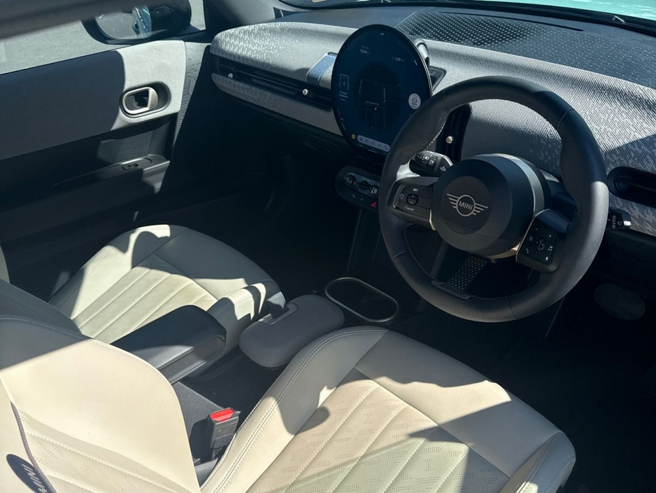 2024 MINI Hatch 1.5L Petrol For Sale Images