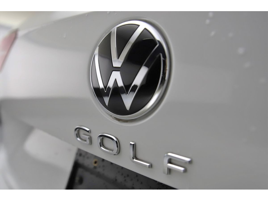 Volkswagen Golf 1.0ETSI DSG R-LINE MK8 MILD-HYBRID *HUP*HALF LEATHER SPORT SEATS* — thumbnail 30