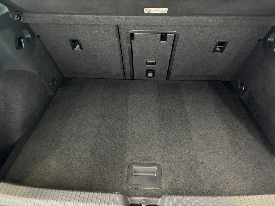 2020 Volkswagen Golf 1.5L Petrol For Sale Images
