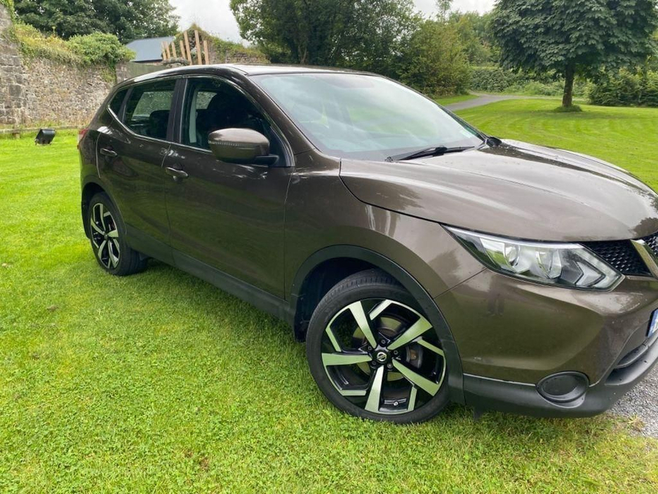 Nissan Qashqai 1.2 Pet XE E6
