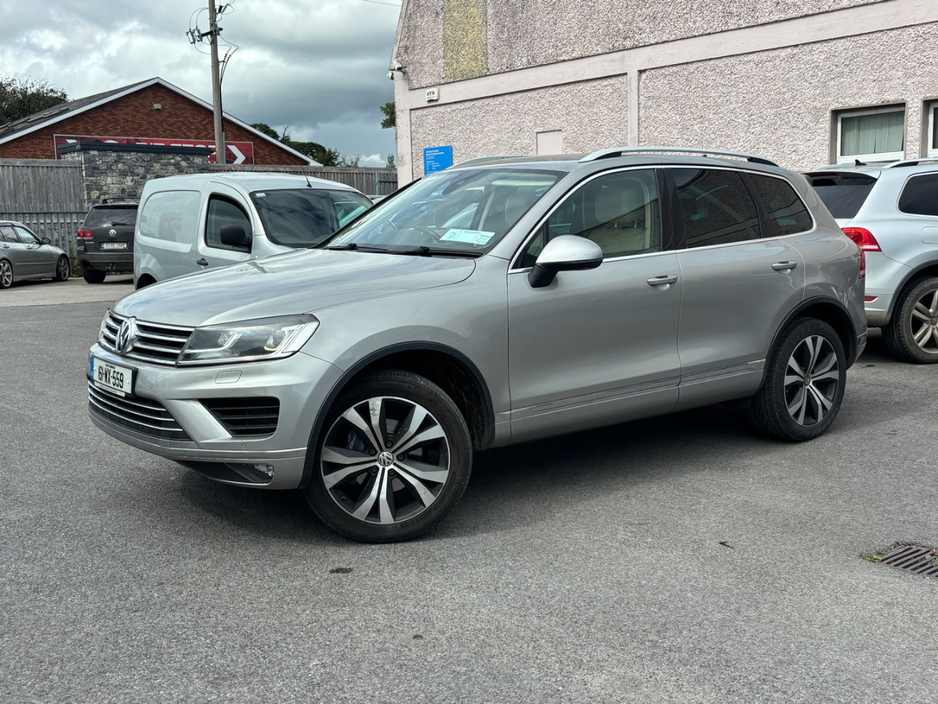 2016 Volkswagen Touareg For Sale Images