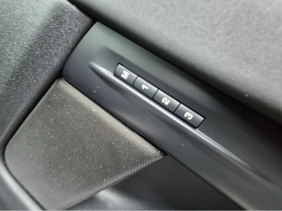 2024 Land Rover Range Rover Evoque 1.5L Petrol Plug-in Hybrid For Sale Images