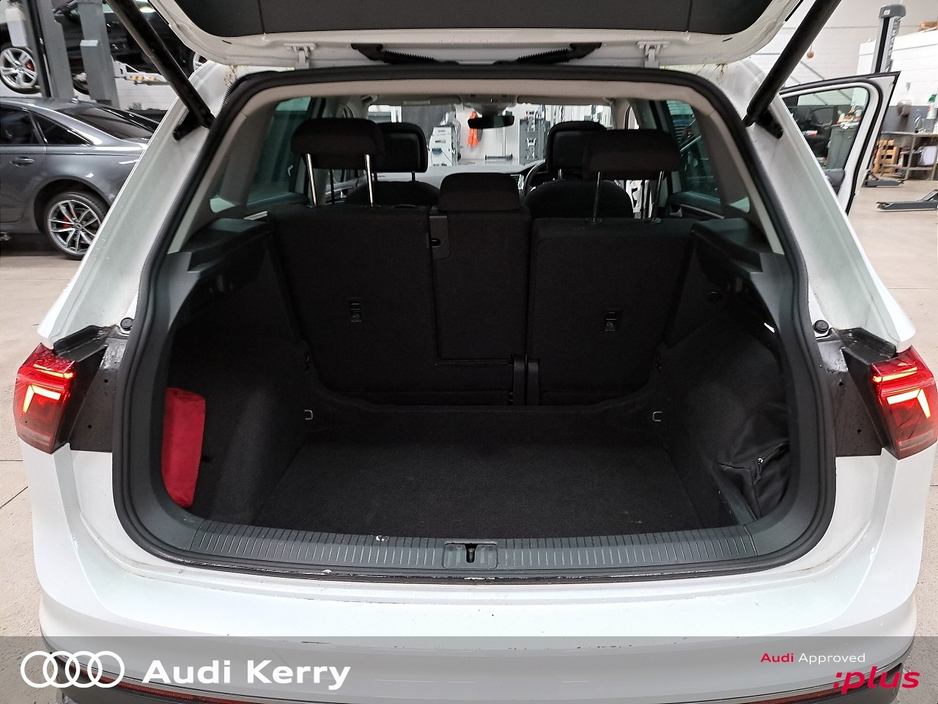 Volkswagen Tiguan 2.0TDI 150BHP ELEGANCE — thumbnail 22