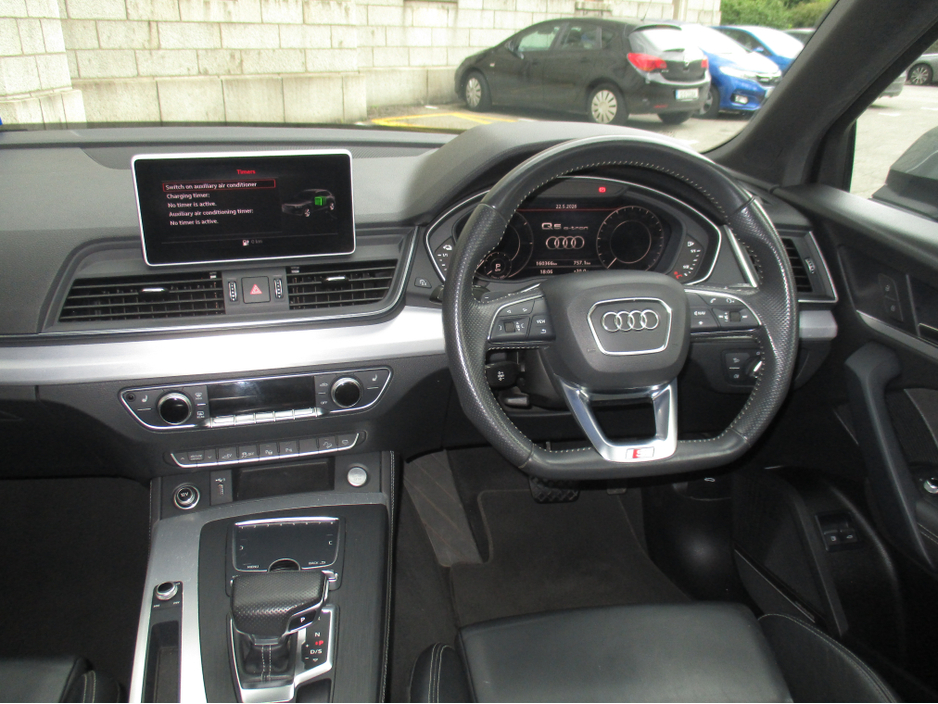 2021 Audi Q5 2L Petrol Plug-in Hybrid For Sale Images