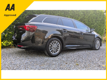 2017 Toyota Avensis 2L Petrol For Sale Images