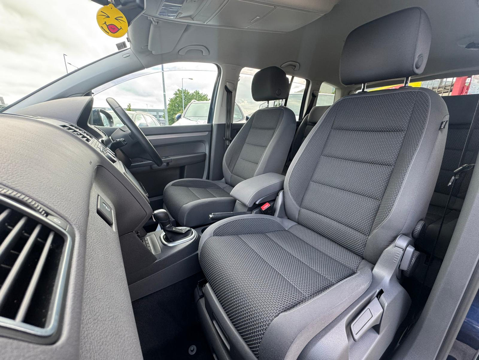 2014 Volkswagen Touran 1.4L Petrol For Sale Images