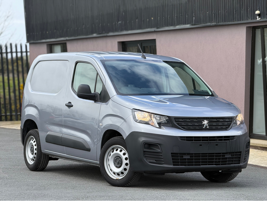 2023 Peugeot Partner 1.5L Diesel For Sale Images