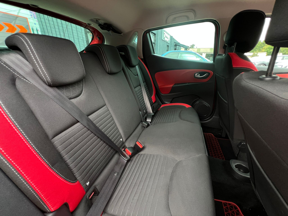 Renault Clio ==NEW NCT//APPLE CARPLAY//LOW MILES== — thumbnail 10