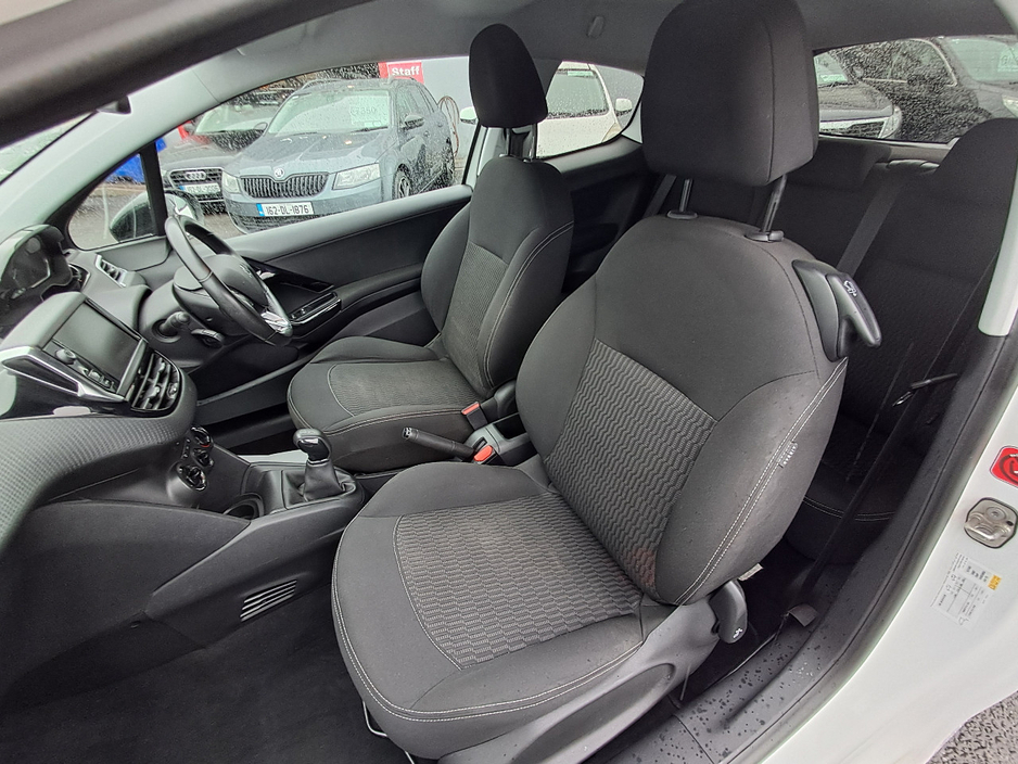 2017 Peugeot 208 1.2L Petrol For Sale Images