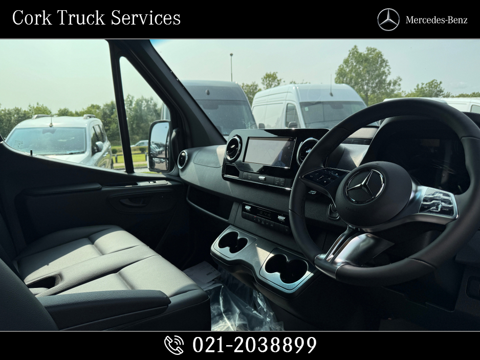 Used Mercedes-Benz Sprinter 319.36 Select Automatic  (2025)
