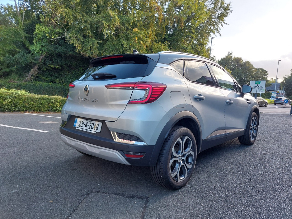 2023 Renault Captur 1L Petrol For Sale Images