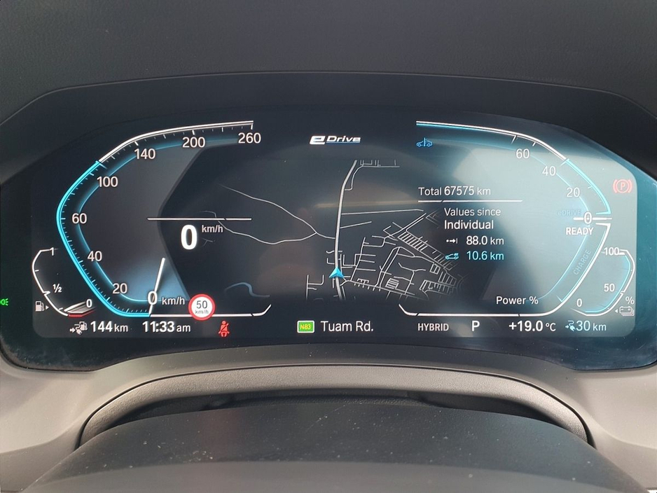 BMW 3 Series 330e M Sport Auto — thumbnail 9