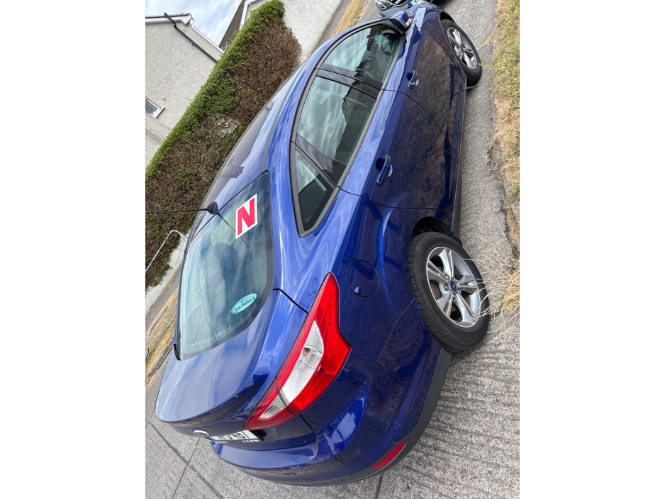 Ford Focus EDITION 1.6 TDCI 95PS 4DR 2014MY — thumbnail 4