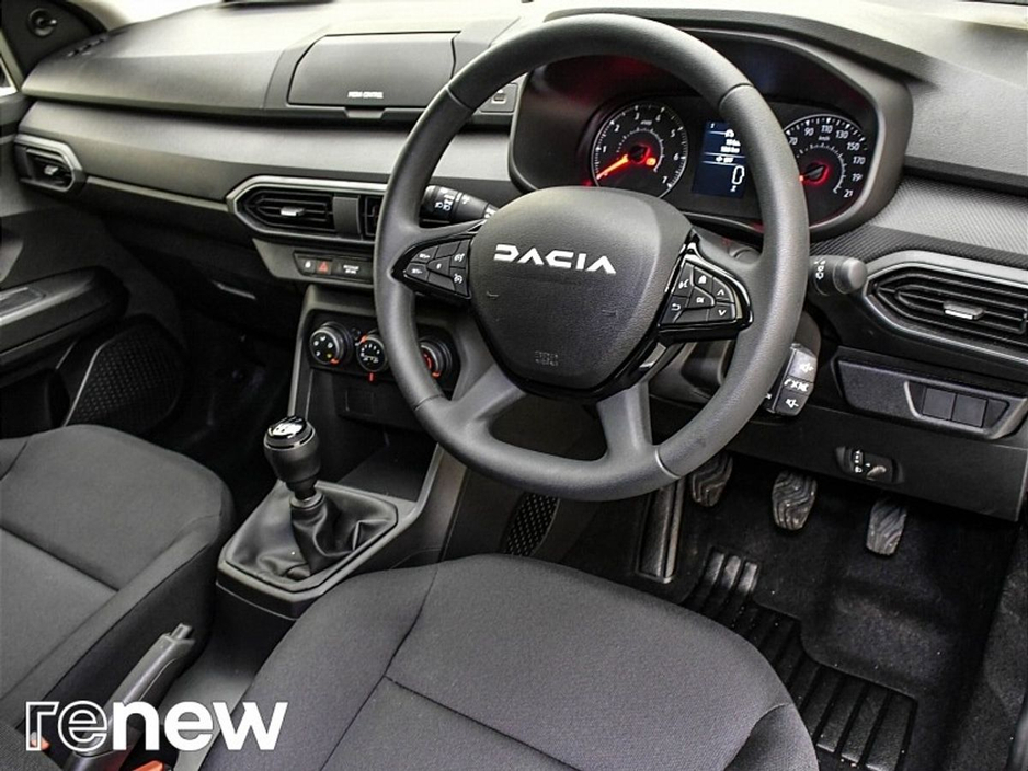 Dacia Sandero Essential TCe 90 5Sp NBI — thumbnail 6