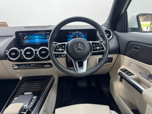 2022 Mercedes-Benz GLA Class 2L Diesel For Sale Images