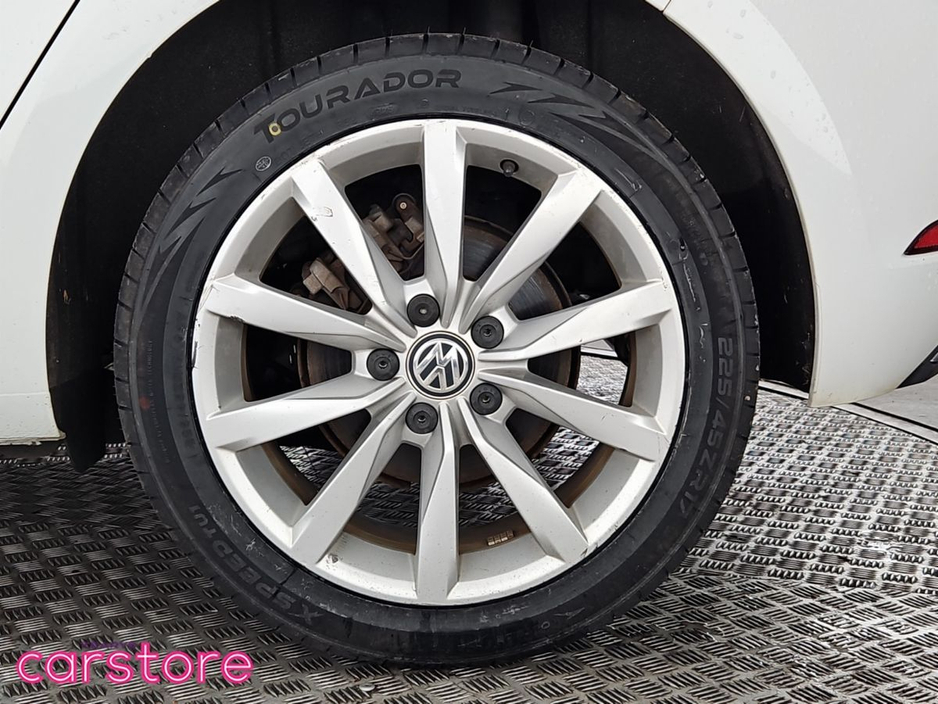 Volkswagen Golf 1.2 TSI Auto — thumbnail 14