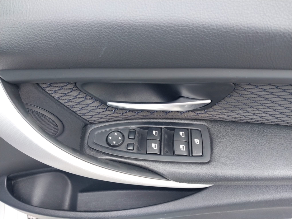 BMW 3 Series 320D M Sport Automatic LOW KM — thumbnail 22