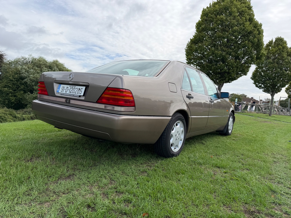 1991 Mercedes-Benz 300 3.2L Petrol For Sale Images