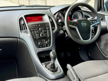 2014 Opel Astra 1.7L Diesel For Sale Images