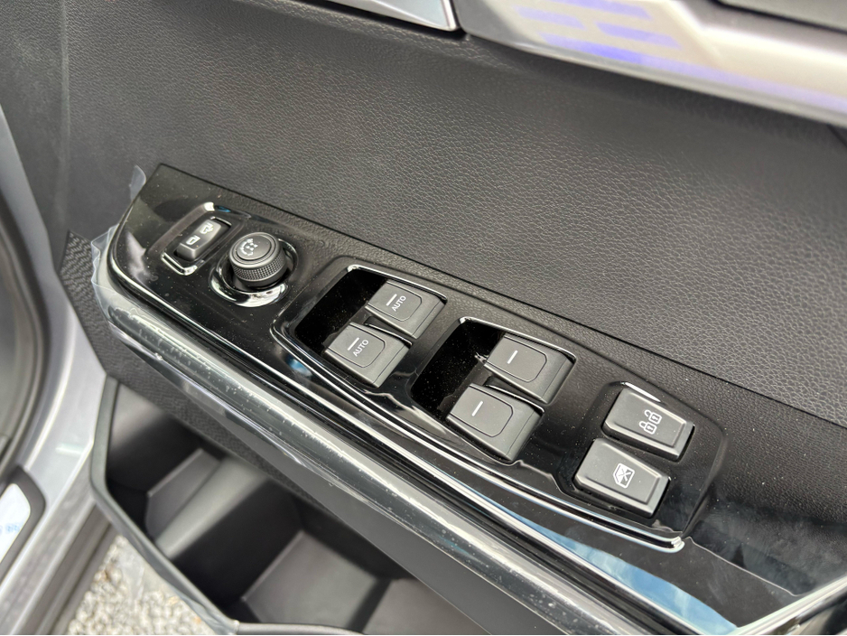 2025 KGM TORRES EVX under 1.0L Electric For Sale Images