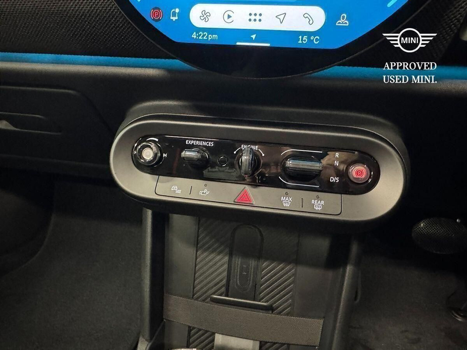 2025 MINI Hatch 2L Petrol For Sale Images