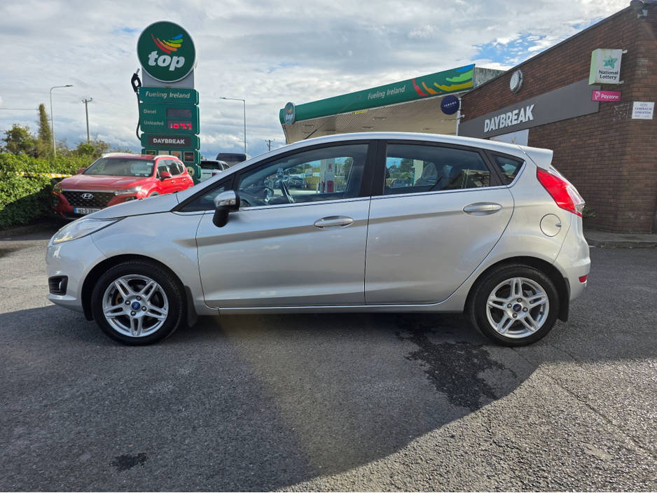 Ford Fiesta MCA TITANIUM 1.25 60PS M5 4 4DR — thumbnail 5