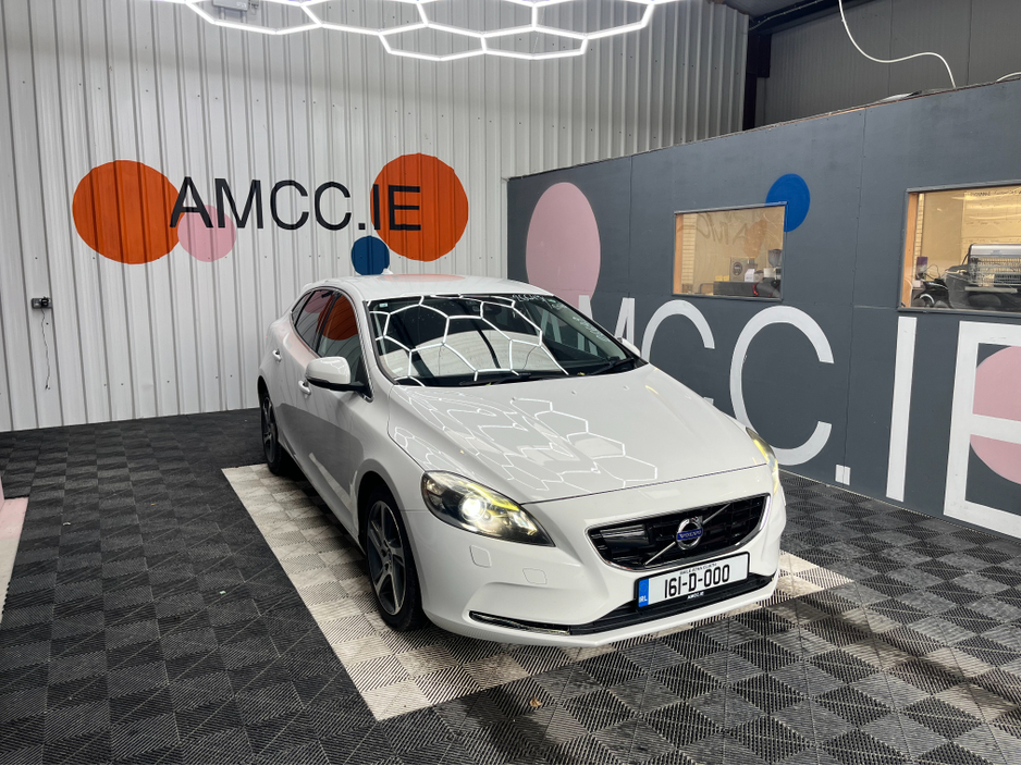 Used Volvo V40 2016 in Dublin