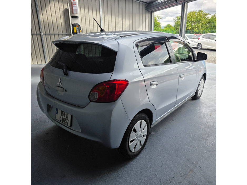 Mitsubishi Mirage — thumbnail 8