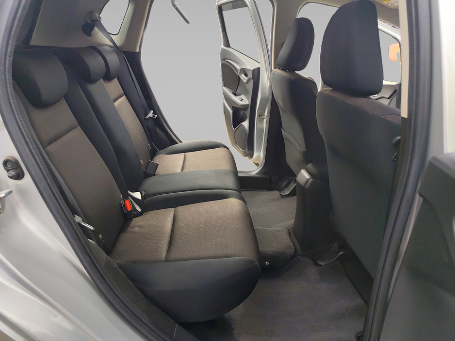 Honda Fit 1.5 Petrol Hybrid Auto — thumbnail 11