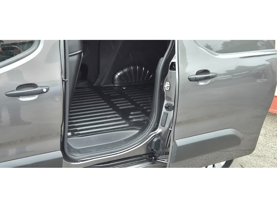 2021 Toyota Proace 1.5L Diesel For Sale Images