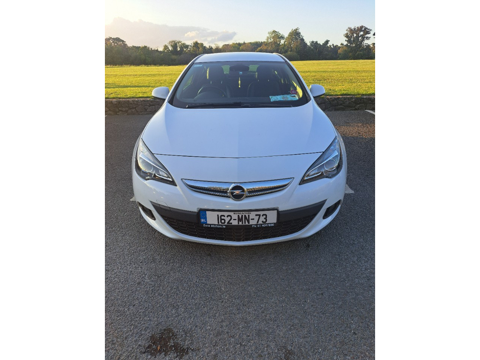 Opel Astra NCT 2026 GTC SRI 1.6 CDTI 136PS S/S 3DR — thumbnail 4