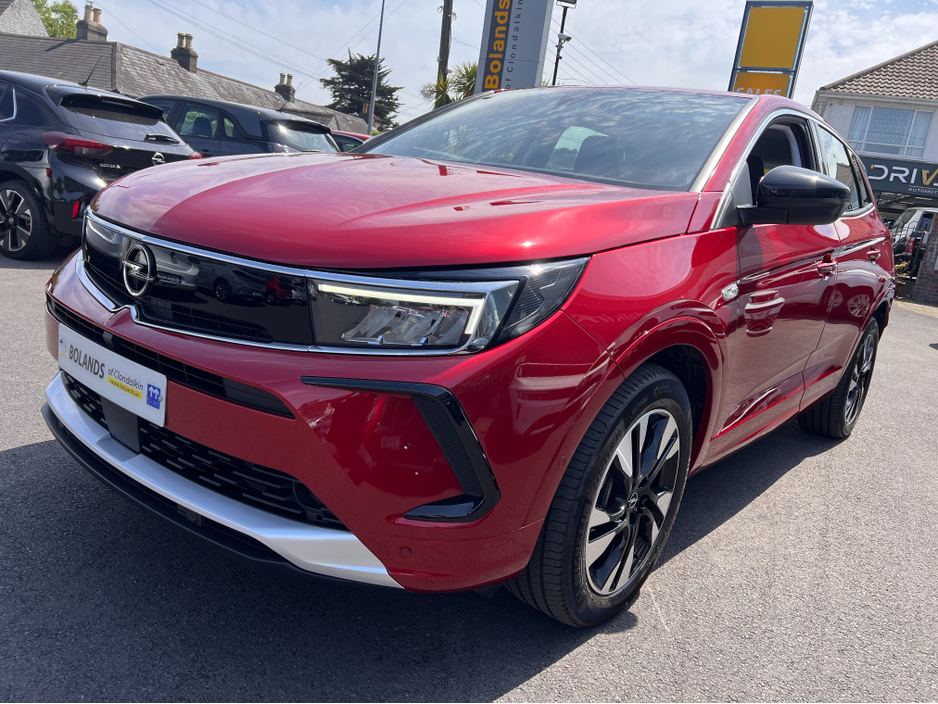 2024 Opel Grandland 1.6L Petrol Plug-in Hybrid For Sale Images