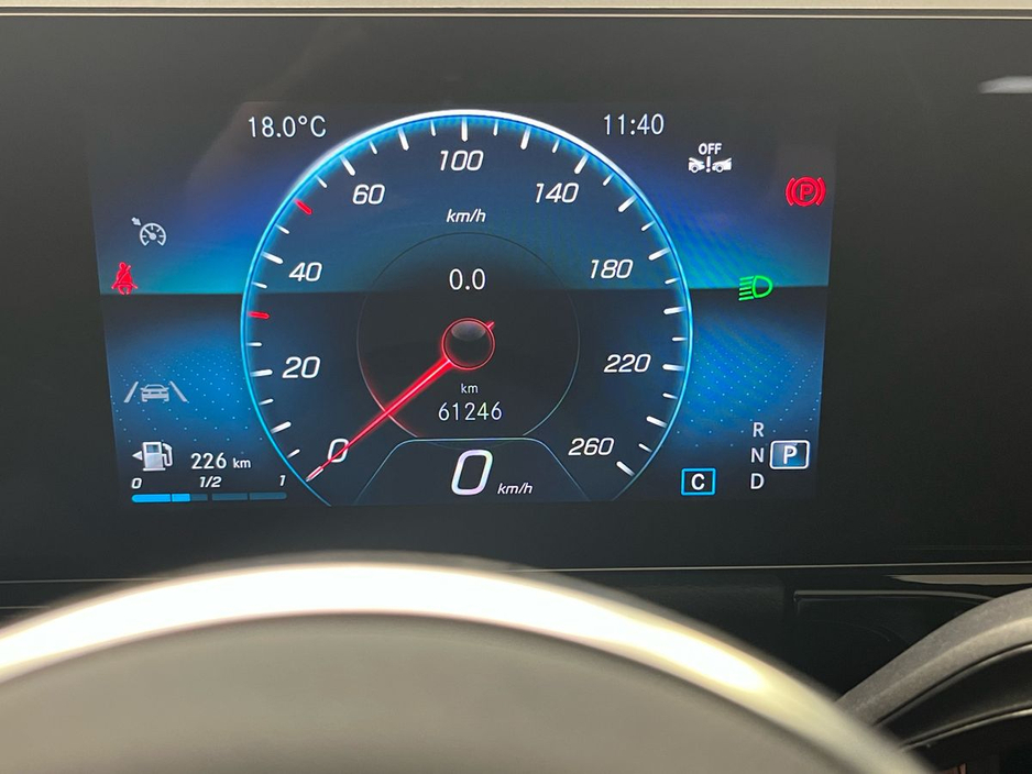 Mercedes-Benz GLA Class GLA 200 d Auto Progressive - 18 Inch Alloys - KEYLESS access - Rear View Camera - Heated Seats - Active Parking Assist Function — thumbnail 9