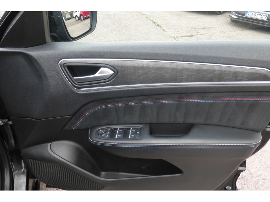 2024 Renault Arkana 1.6L Petrol For Sale Images