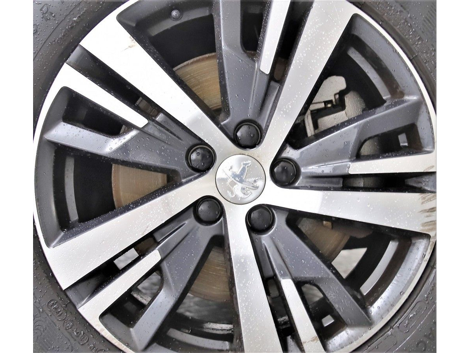 Peugeot 3008 1.6 PHEV ALLURE *BI-TONE ROOF* — thumbnail 30