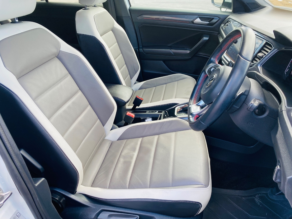 2021 Volkswagen T-Roc 2L Diesel For Sale Images