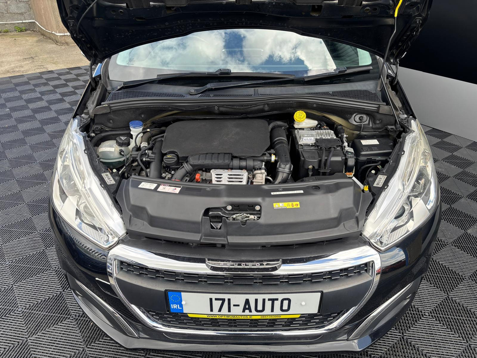 Peugeot 208 Peugeot 208, 1.2 petrol, auto, alloys, — thumbnail 6