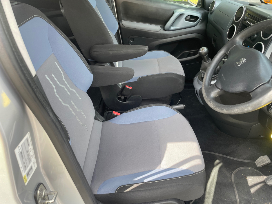 2013 Peugeot Partner 1.6L Diesel For Sale Images